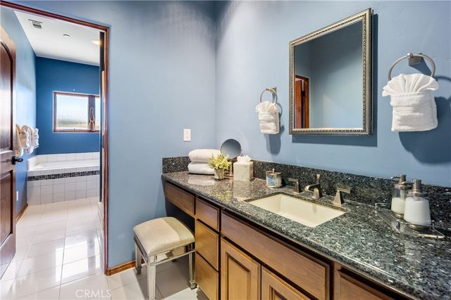 725 Spring Creek Way, Templeton, CA 93465