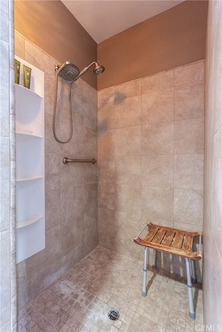 725 Spring Creek Way, Templeton, CA 93465