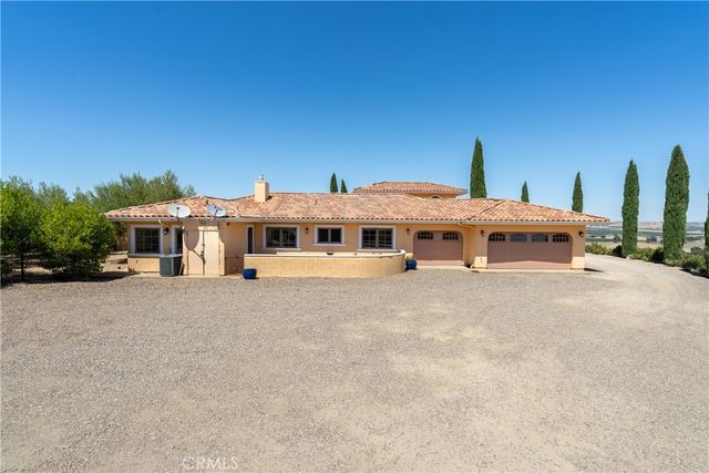 725 Spring Creek Way, Templeton, CA 93465