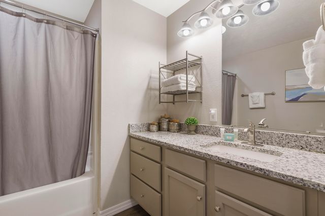 2964 Vineyards Parkway, 4, Branson, MO 65616