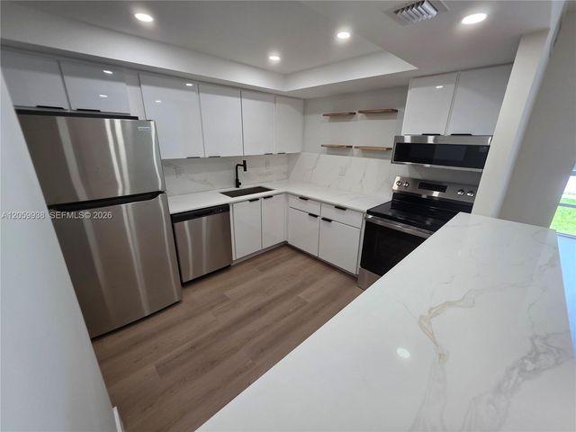 501 Three Islands Boulevard 112, Hallandale Beach, FL 33009