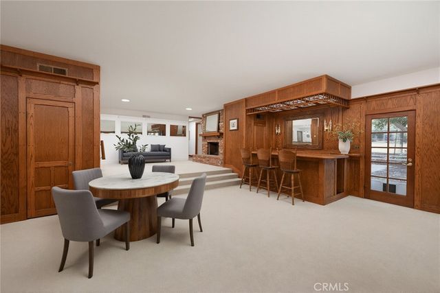 1060 W Leadora Avenue, Glendora, CA 91741