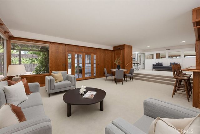 1060 W Leadora Avenue, Glendora, CA 91741