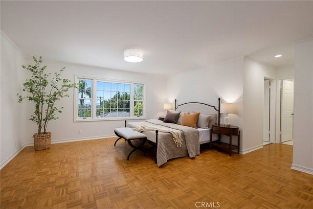 1060 W Leadora Avenue, Glendora, CA 91741