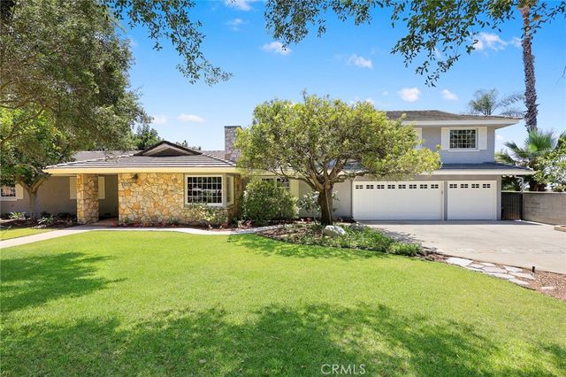 1060 W Leadora Avenue, Glendora, CA 91741