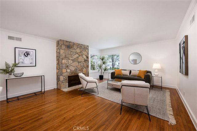 1060 W Leadora Avenue, Glendora, CA 91741