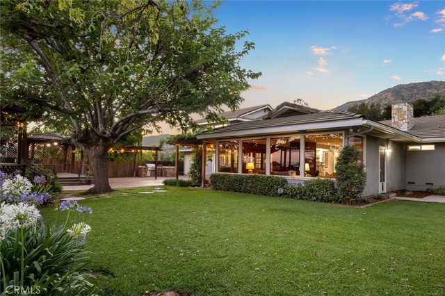 1060 W Leadora Avenue, Glendora, CA 91741