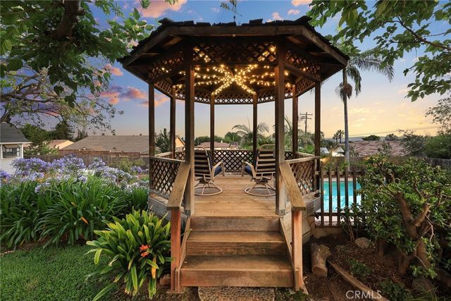 1060 W Leadora Avenue, Glendora, CA 91741