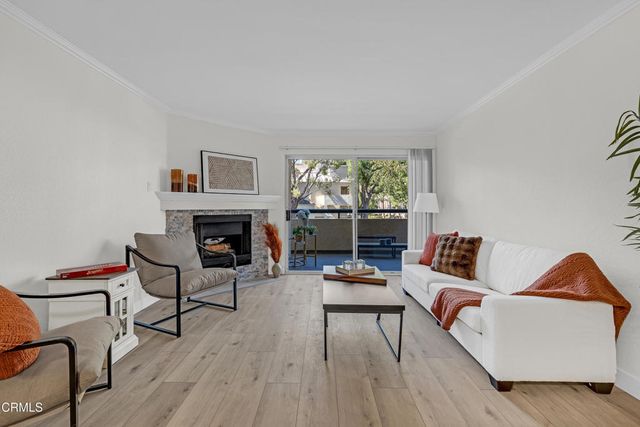 5500 Owensmouth Avenue 104, Los Angeles, CA 91367