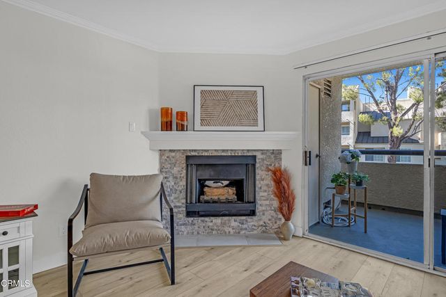 5500 Owensmouth Avenue 104, Los Angeles, CA 91367