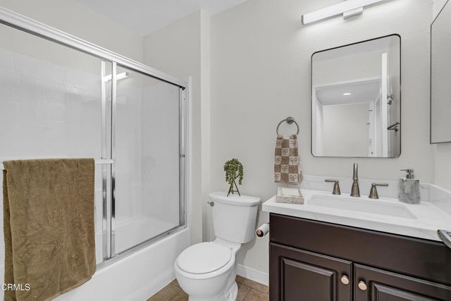 5500 Owensmouth Avenue 104, Los Angeles, CA 91367