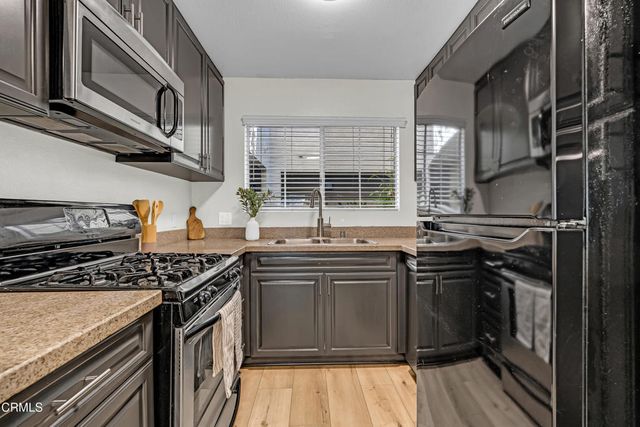 5500 Owensmouth Avenue 104, Los Angeles, CA 91367