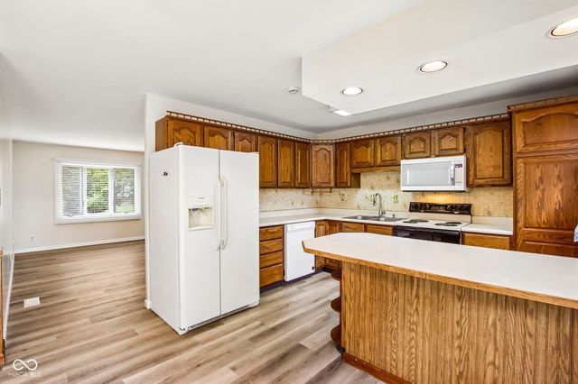 7910 Souter Drive, Indianapolis, IN 46219