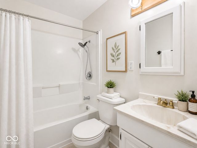 7910 Souter Drive, Indianapolis, IN 46219