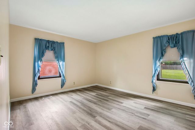 7910 Souter Drive, Indianapolis, IN 46219