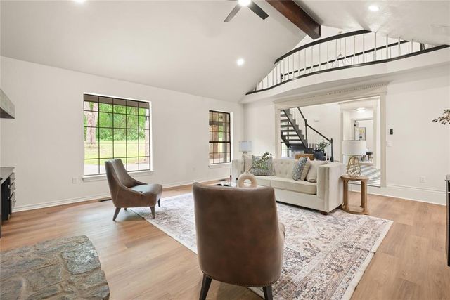 839 E Burr Oak Road, Norman, OK 73072