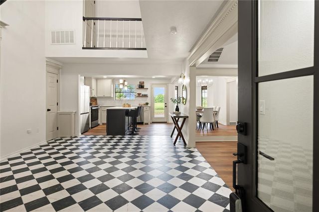 839 E Burr Oak Road, Norman, OK 73072