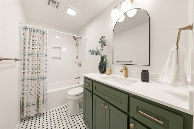 839 E Burr Oak Road, Norman, OK 73072
