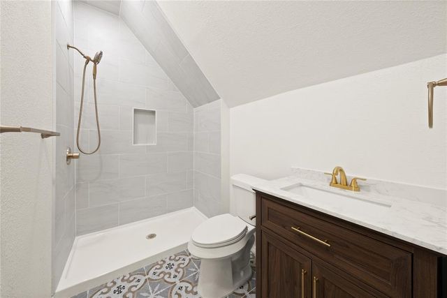 839 E Burr Oak Road, Norman, OK 73072