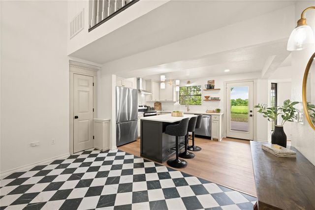 839 E Burr Oak Road, Norman, OK 73072