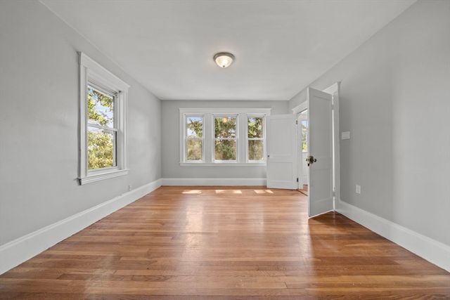 391 Poplar St, Boston, MA 02131