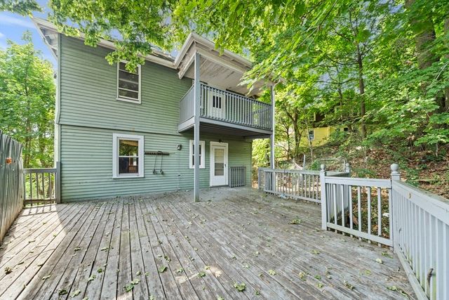 391 Poplar St, Boston, MA 02131