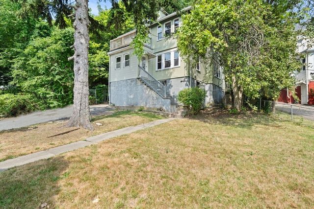 391 Poplar St, Boston, MA 02131
