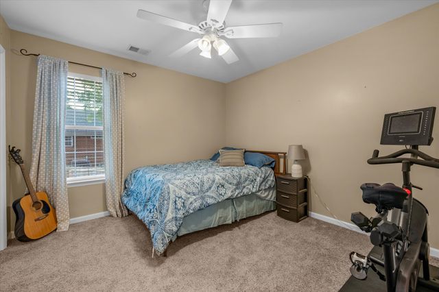 2601 Windsor Ln, Old Hickory, TN 37138