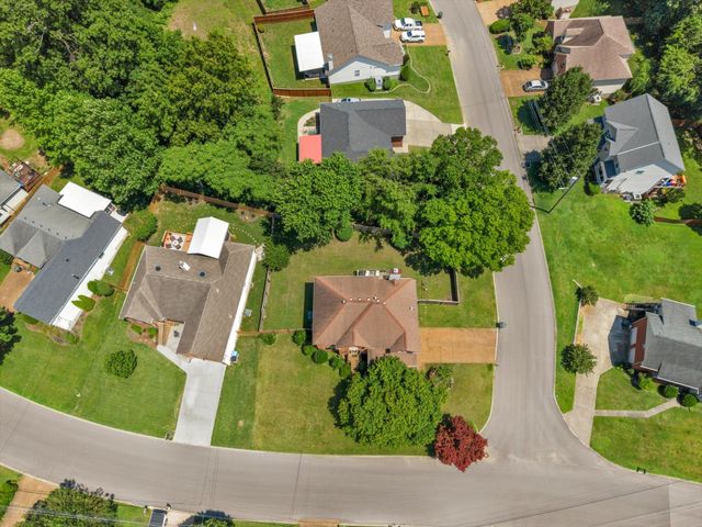 2601 Windsor Ln, Old Hickory, TN 37138