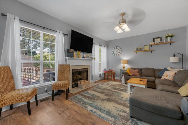 2601 Windsor Ln, Old Hickory, TN 37138