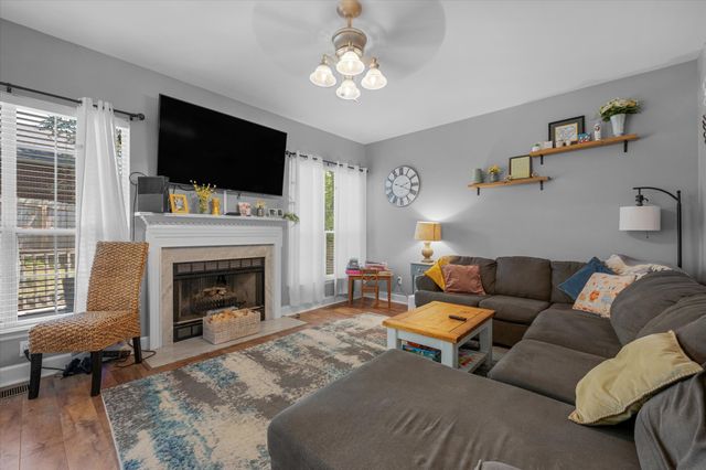 2601 Windsor Ln, Old Hickory, TN 37138
