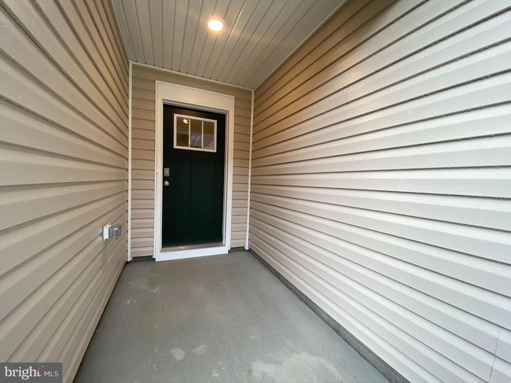 1338 FAIRVIEW LN, Salisbury, MD 21801