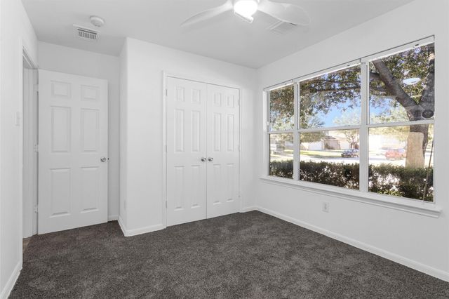 310 Remington Creek Drive, Houston, TX 77073