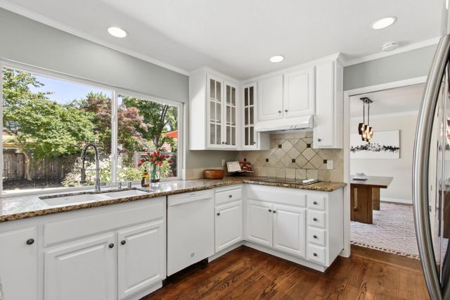4921 Olive Oak Way, Carmichael, CA 95608