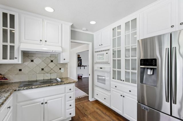 4921 Olive Oak Way, Carmichael, CA 95608