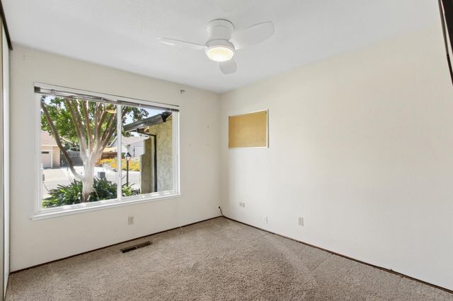 4921 Olive Oak Way, Carmichael, CA 95608