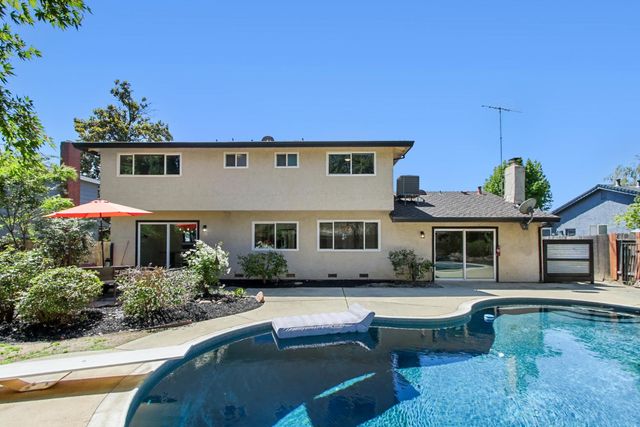 4921 Olive Oak Way, Carmichael, CA 95608