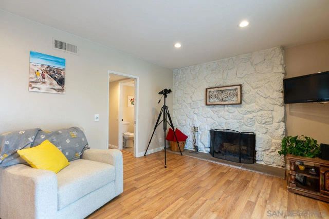 9563 Vista Secunda, San Diego, CA 92129