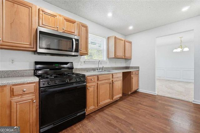 645 Wildboar Court, Fairburn, GA 30213