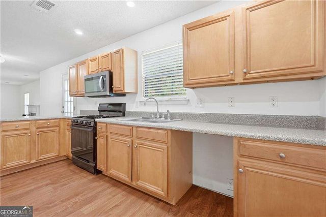 645 Wildboar Court, Fairburn, GA 30213