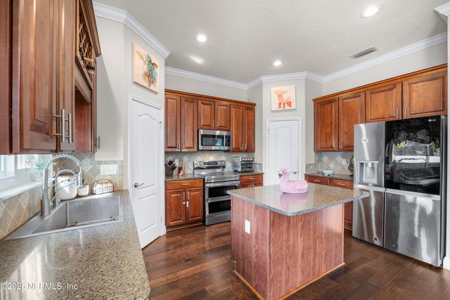 524 E SILVERTHORN Lane, Ponte Vedra, FL 32081
