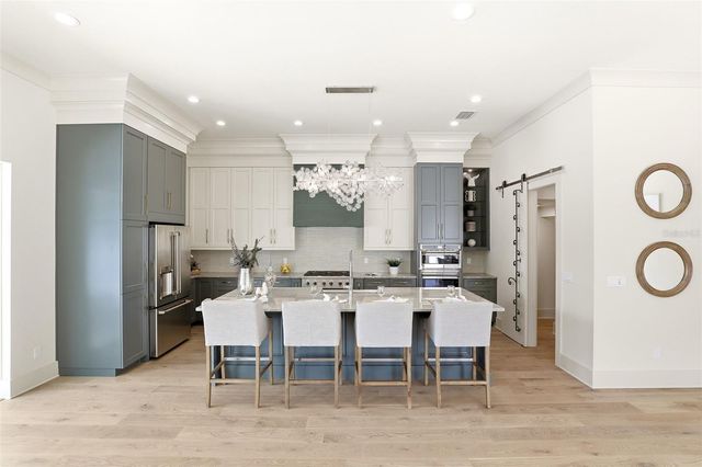 330 W PRINCETON STREET, Orlando, FL 32804