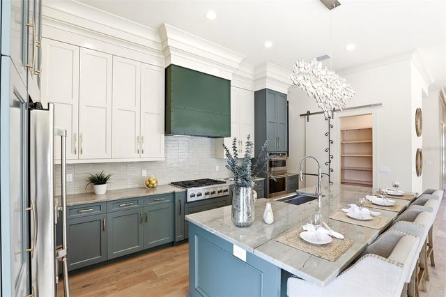 330 W PRINCETON STREET, Orlando, FL 32804