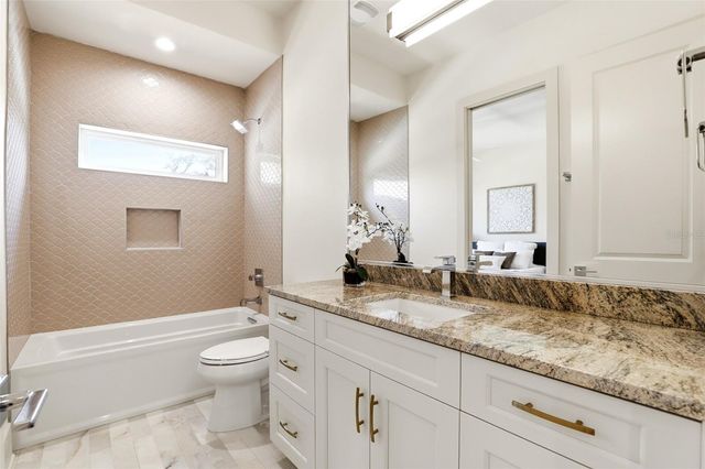 330 W PRINCETON STREET, Orlando, FL 32804