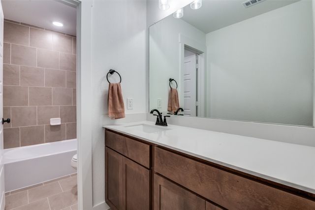 3533 Redbud Flower Trail, Prairie Ridge, TX 76084