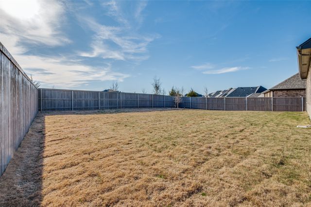 3533 Redbud Flower Trail, Prairie Ridge, TX 76084