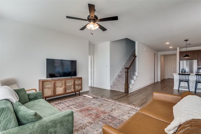 3533 Redbud Flower Trail, Prairie Ridge, TX 76084