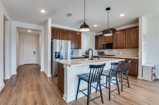 3533 Redbud Flower Trail, Prairie Ridge, TX 76084