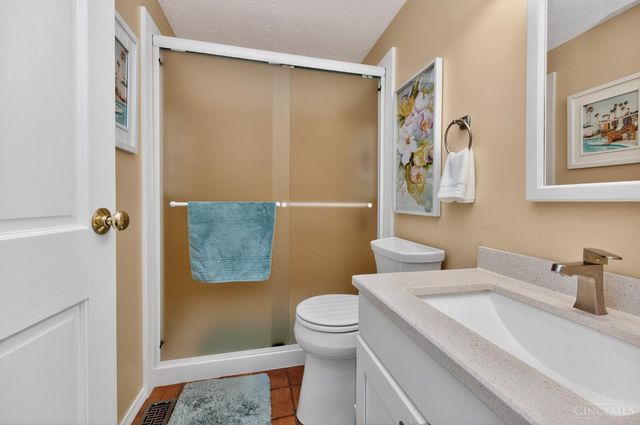 2859 Mossy Brink Court, Maineville, OH 45039
