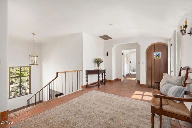 1275 Hillcrest Avenue, Pasadena, CA 91106